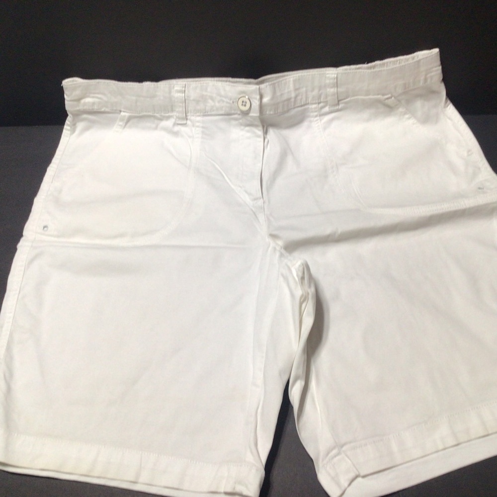 Karen Scott Women’s White Size 14 Casual Shorts